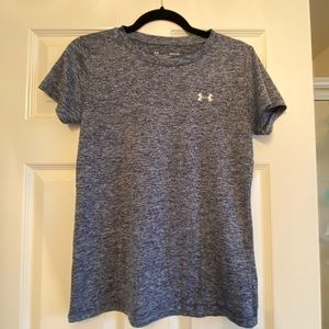 Heatgear Under Armour t-shirt.